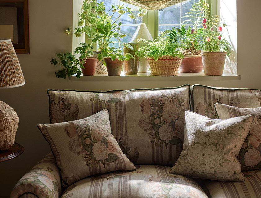 Aldingbourne 3 seater sofa in Spill Resistant RHS Etta's Bouquet Alba Truffle detail